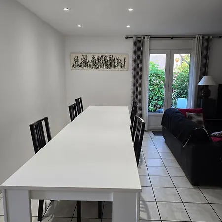 Maison Lauret אגדה