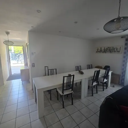 Maison Lauret אגדה